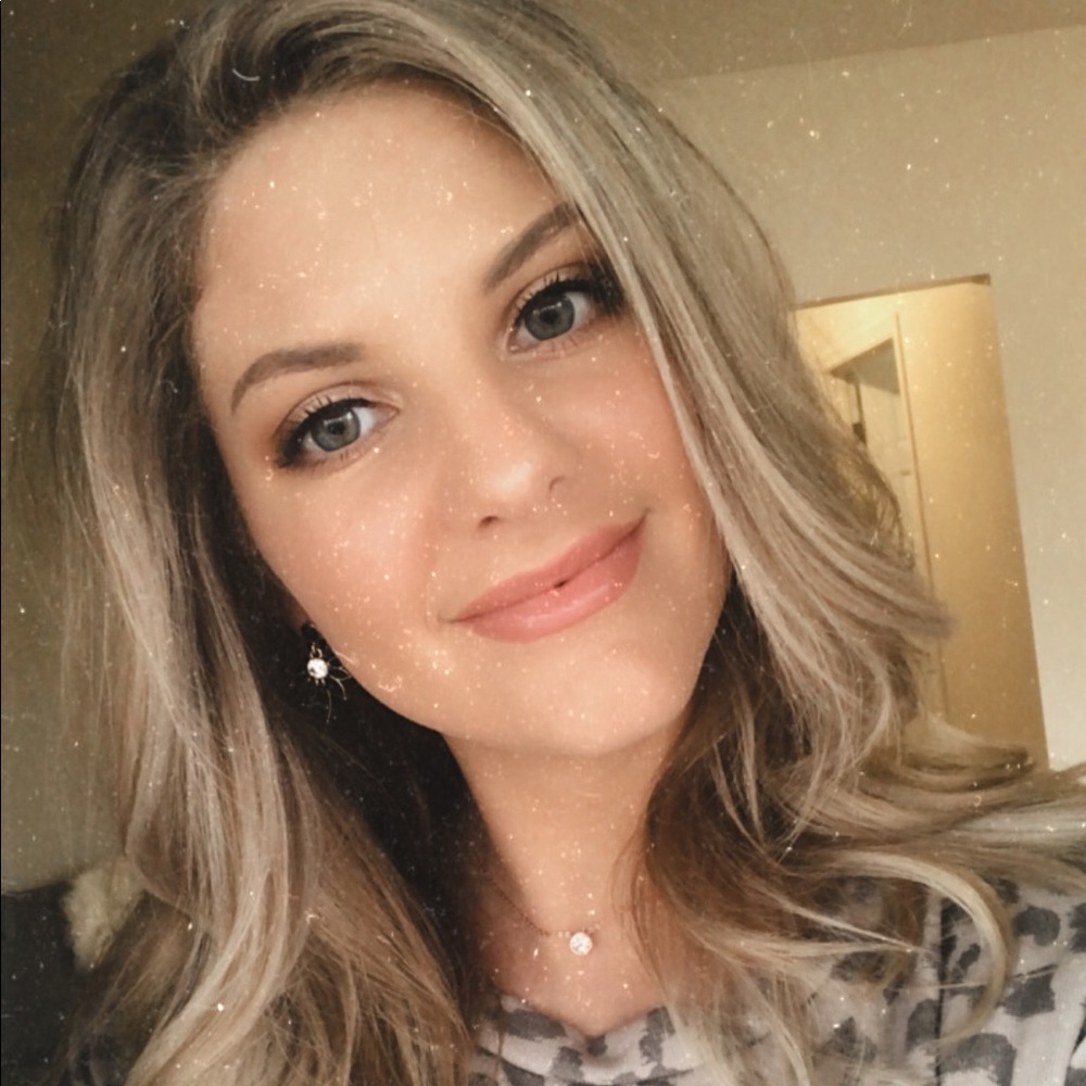 Meet your Posher, Lauren